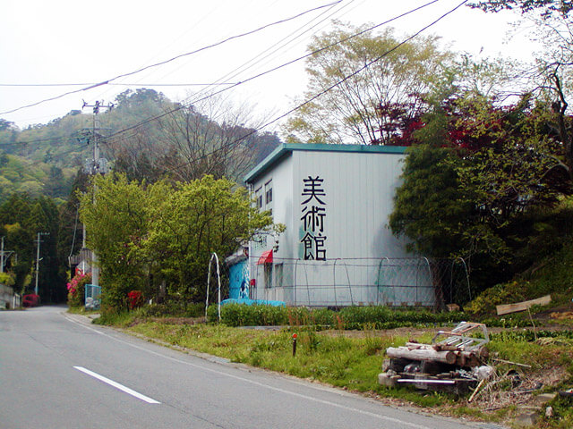 唐突に「美術館」