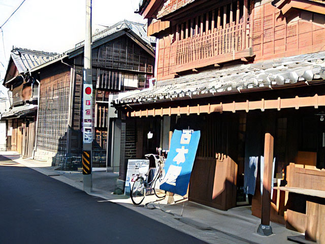 河崎の町並みで見つけた古本屋