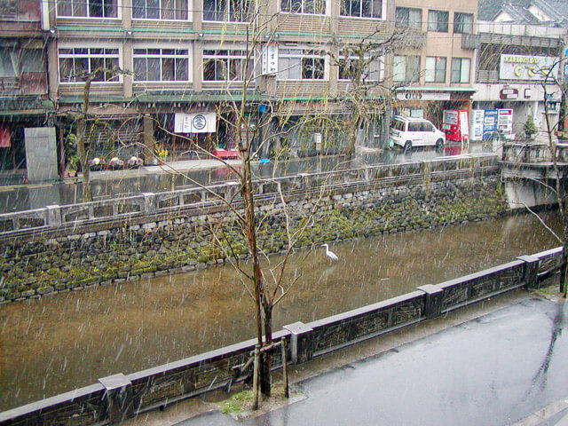 城崎で雪になっちゃった